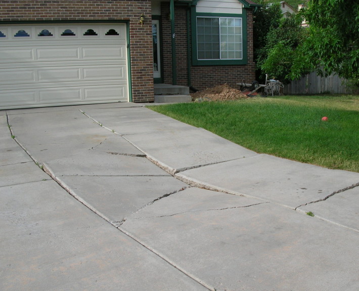 Driveway Repair / Mudjacking Milwaukee